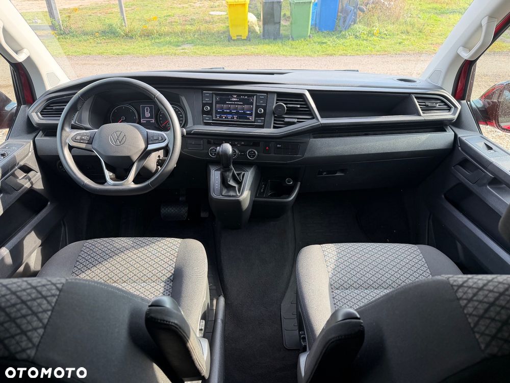 Volkswagen Multivan - 12