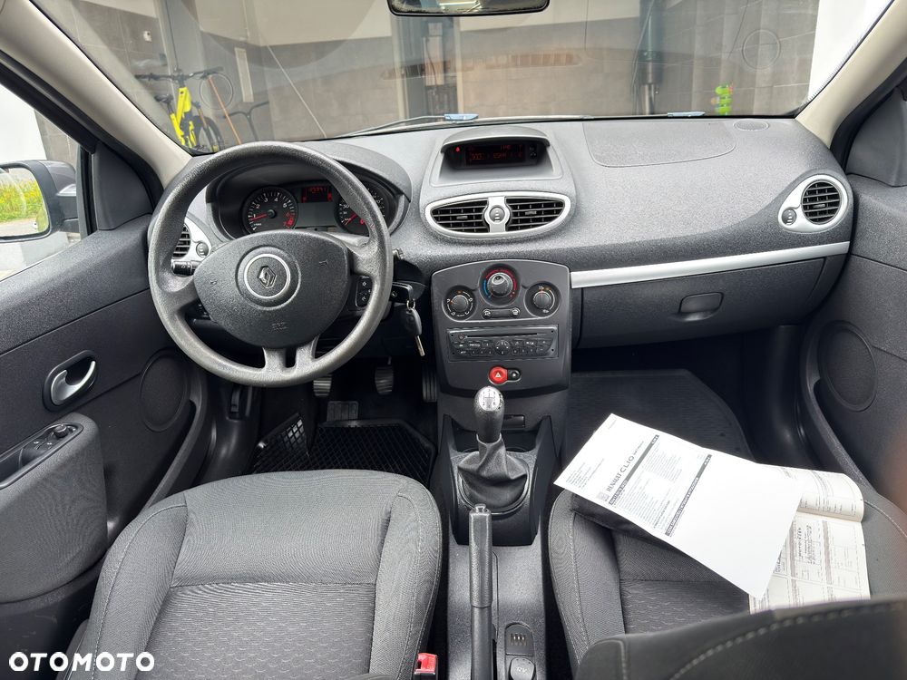 Renault Clio 1.2 16V All Inclusive - 13