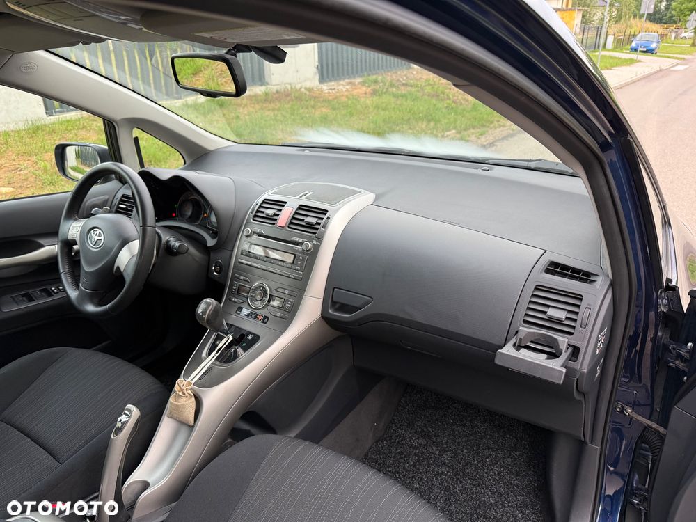Toyota Auris 1.6 VVT-i Multimode Executive - 17