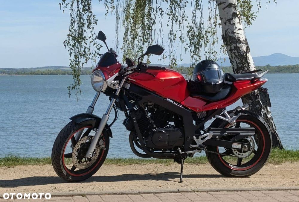 Hyosung GT Comet - 1