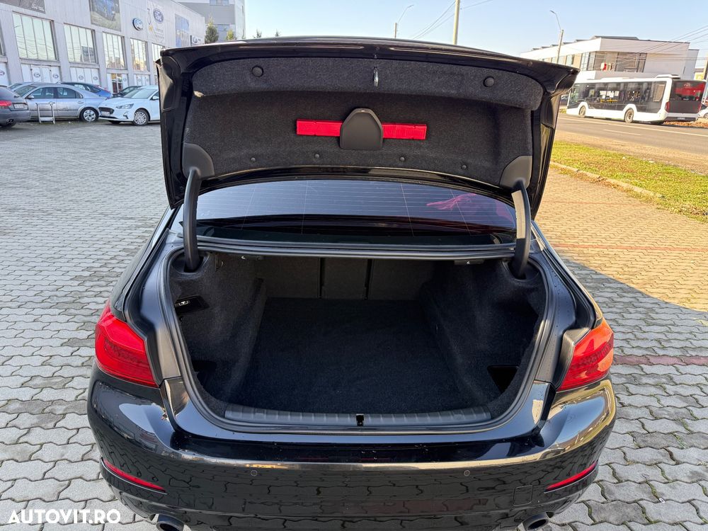 BMW Seria 5 520d Aut. Luxury Line - 20