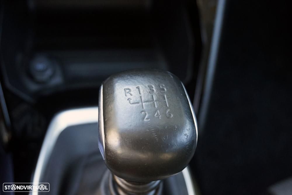 Peugeot 2008 1.2 PureTech Allure - 23