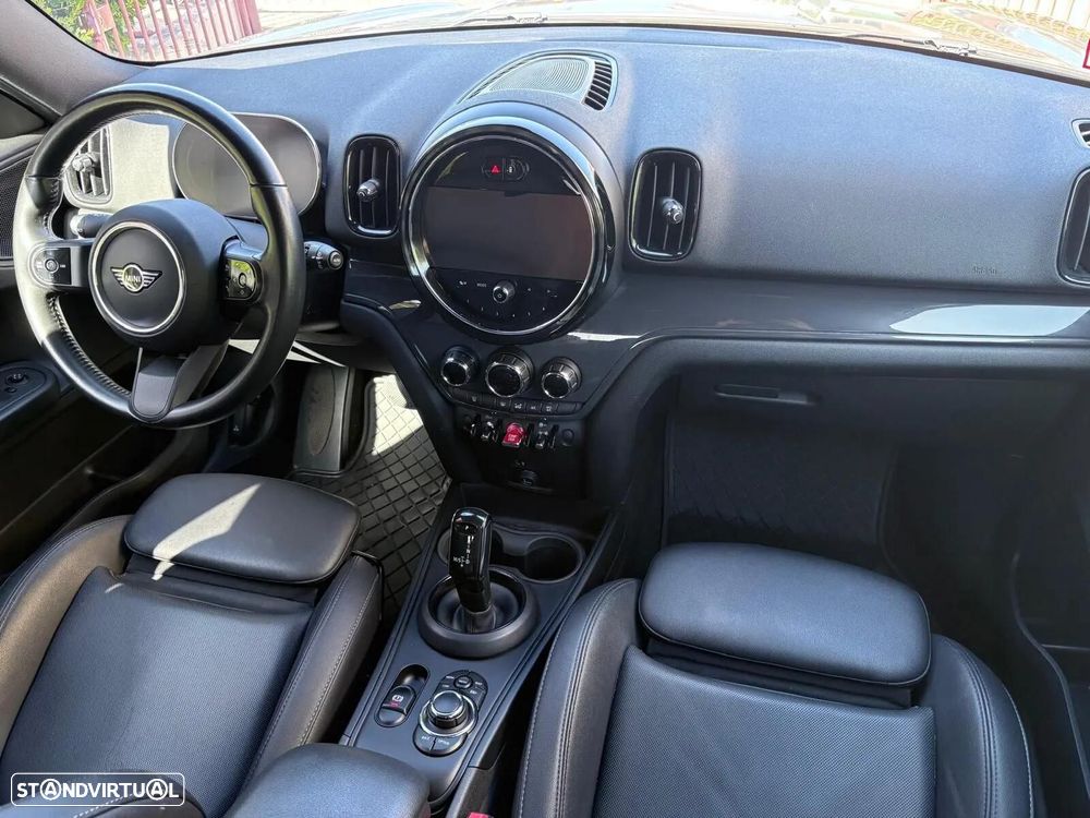 MINI Countryman Cooper D Premium Classic Auto - 29