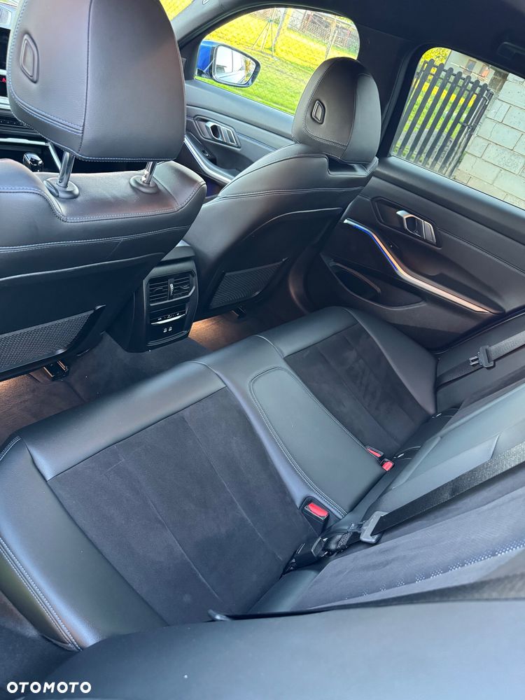 BMW Seria 3 320d M Sport Shadow sport - 22