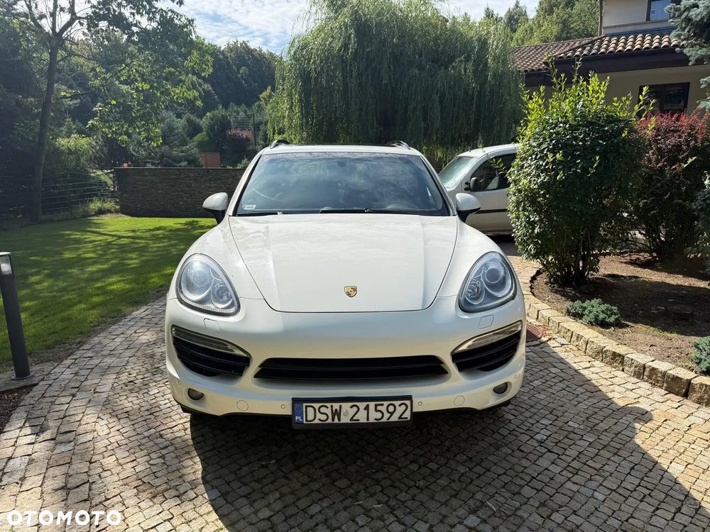 Porsche Cayenne - 2