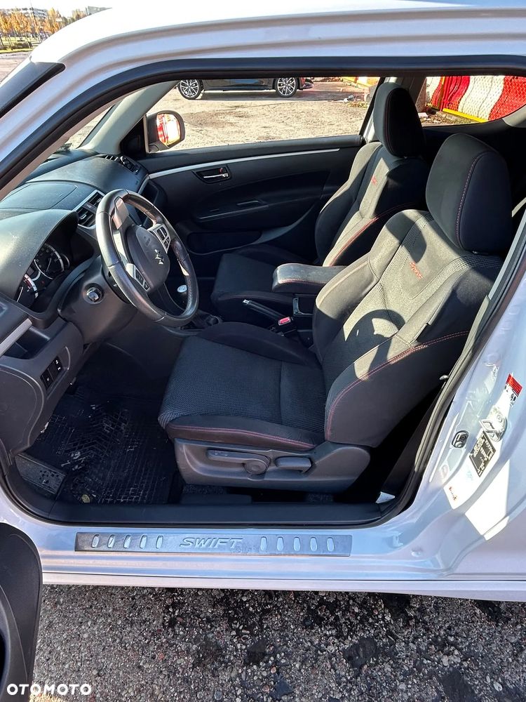 Suzuki Swift 1.6 Sport - 17
