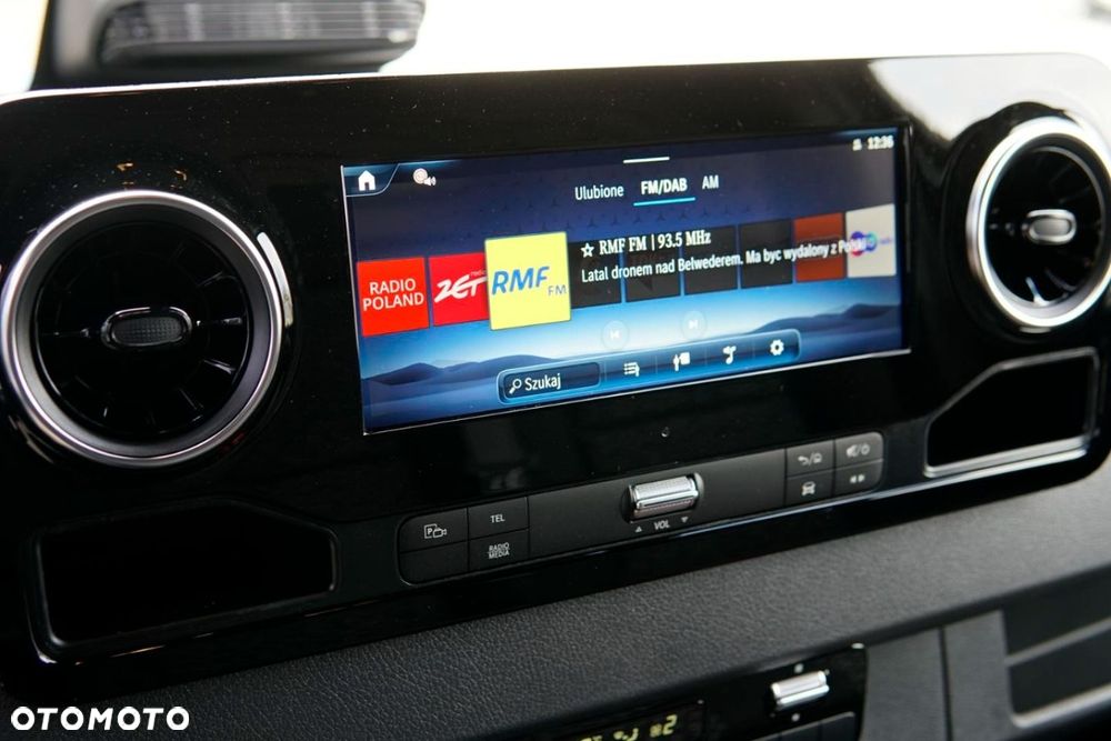 Mercedes-Benz Sprinter - 15