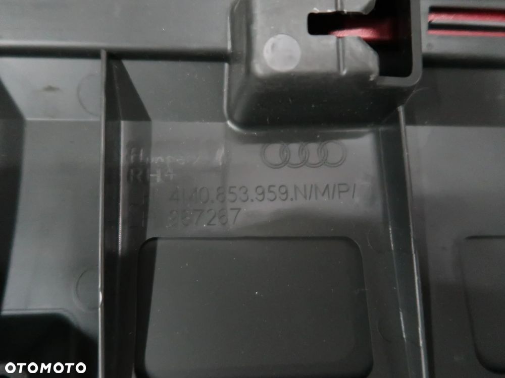 Listwa Drzwi Audi Q7 4M0853959N czerwona /Grafitowa - 16