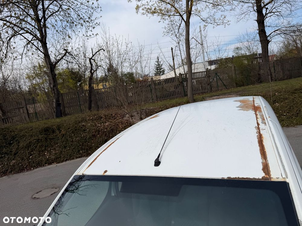 Peugeot Partner - 11