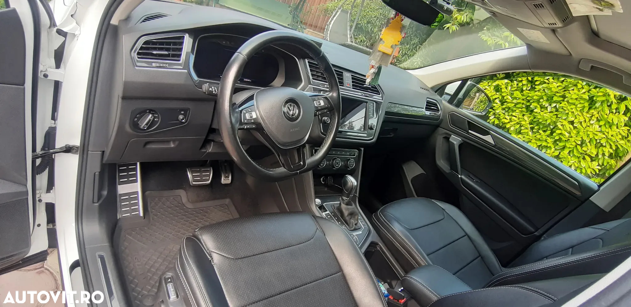 Volkswagen Tiguan - 6
