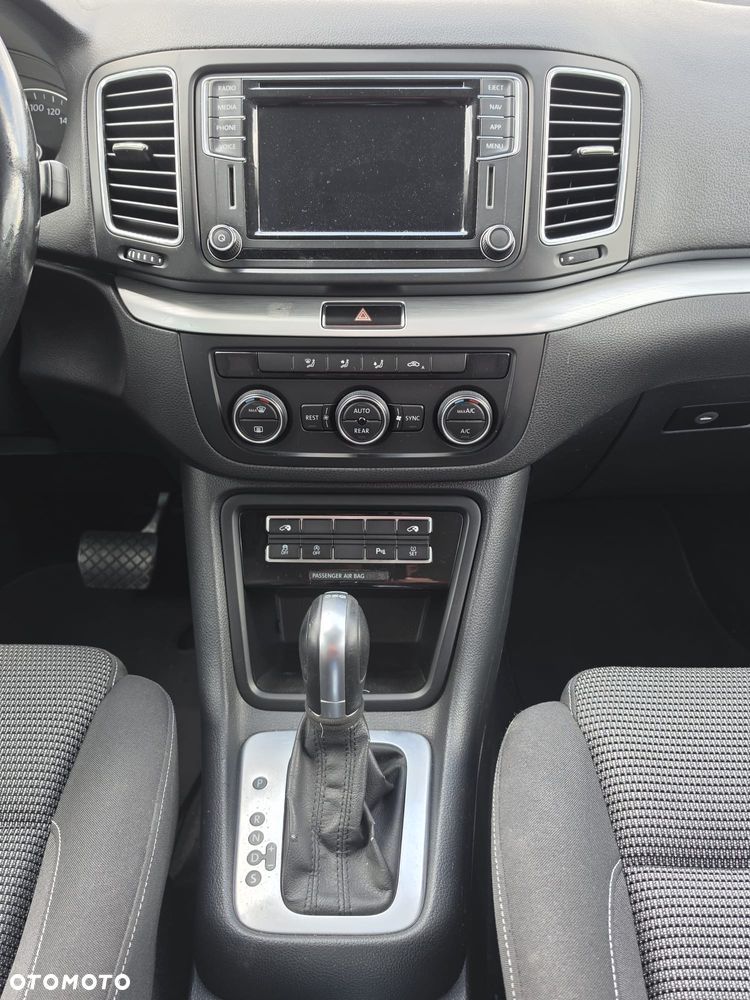 Volkswagen Sharan 2.0 TDI BMT Comfortline DSG - 9
