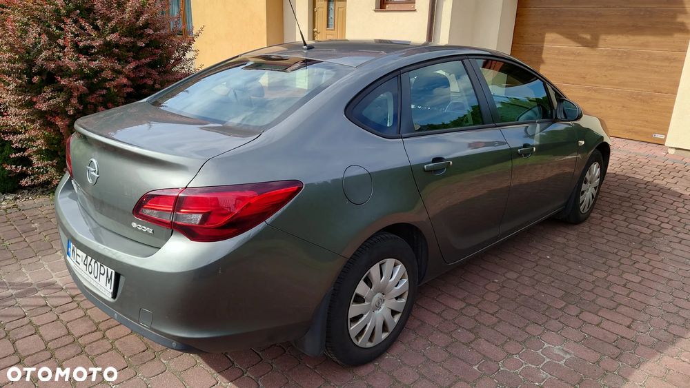 Opel Astra 1.4 T Active EU6 - 9