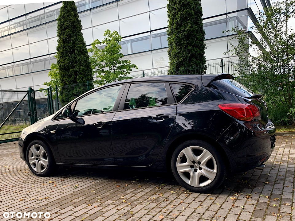 Opel Astra - 8