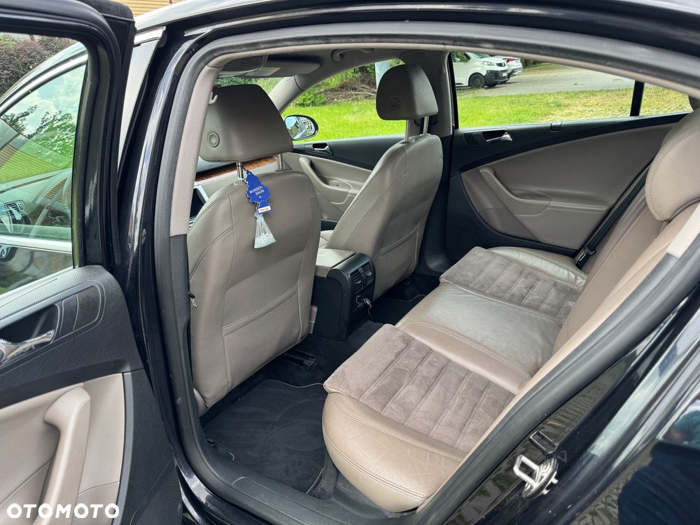 Volkswagen Passat 2.0 TDI DPF Highline - 7