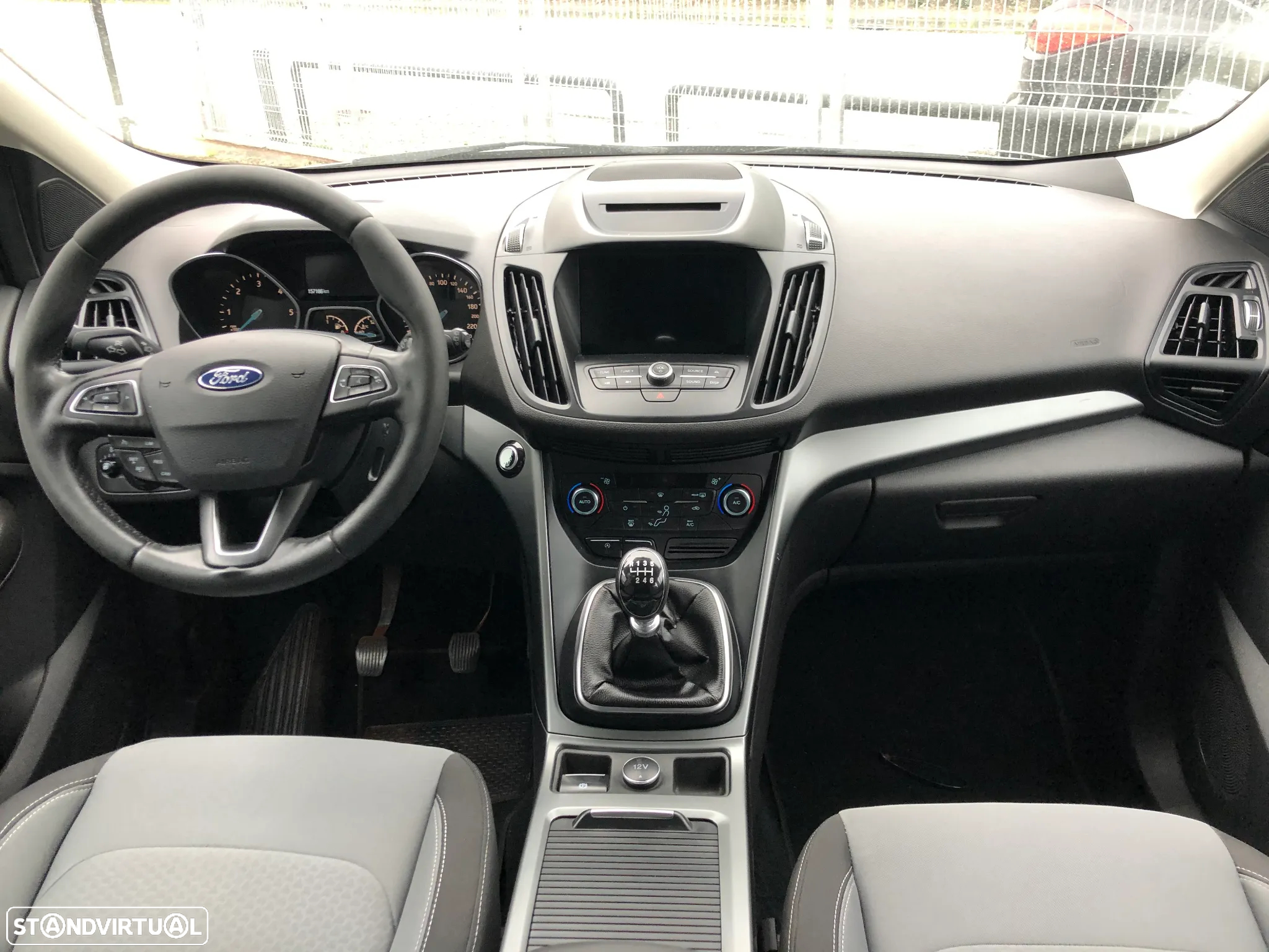 Ford Kuga 1.5 TDCi Business - 18