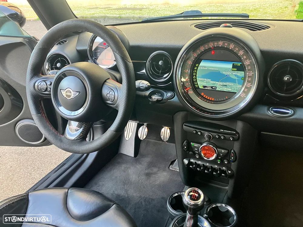MINI 3 Portas John Cooper Works - 13