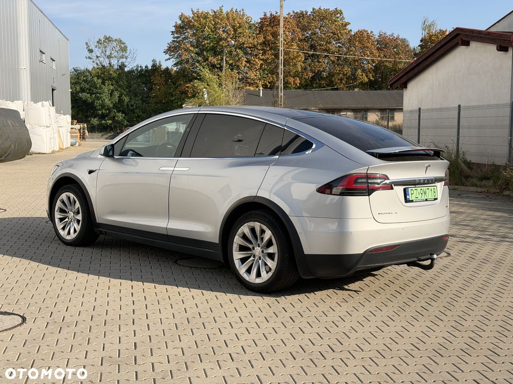 Tesla Model X Long Range Plus - 7