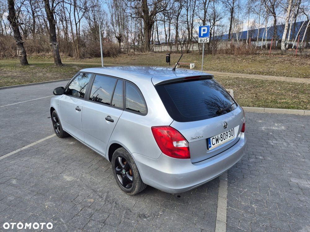 Skoda Fabia 1.4 16V Ambition - 3