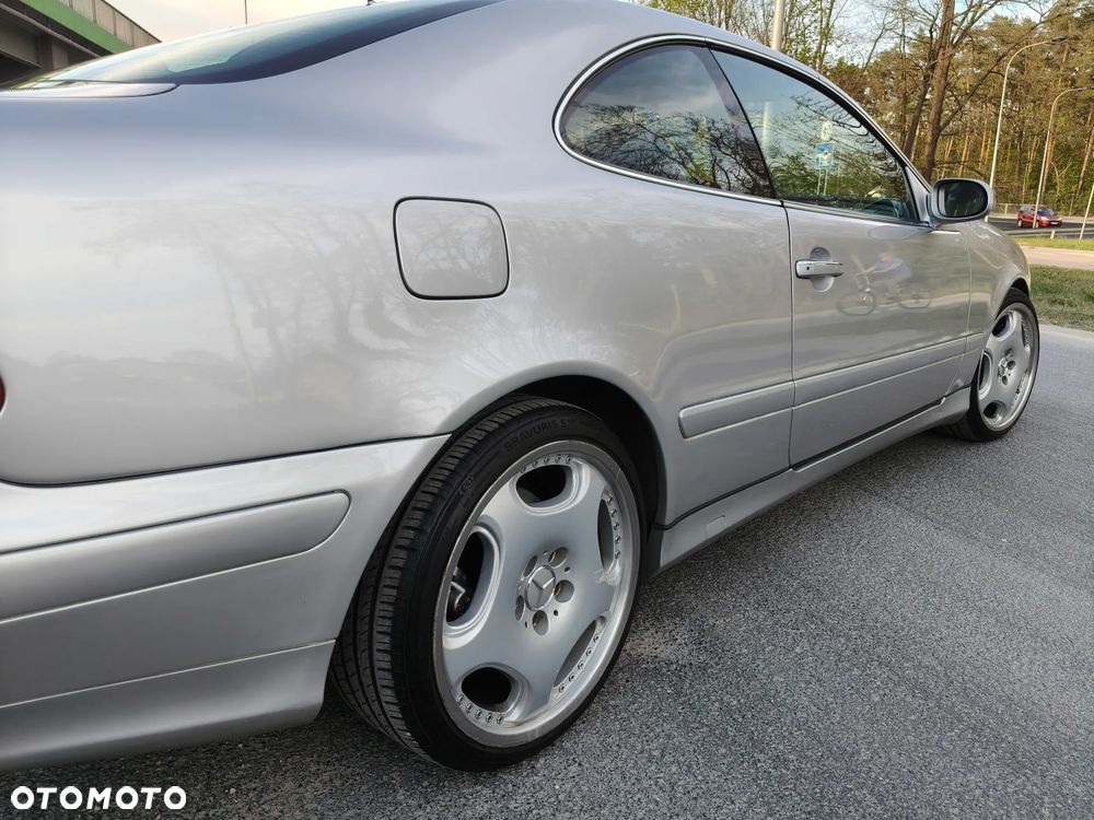 Mercedes-Benz CLK - 10