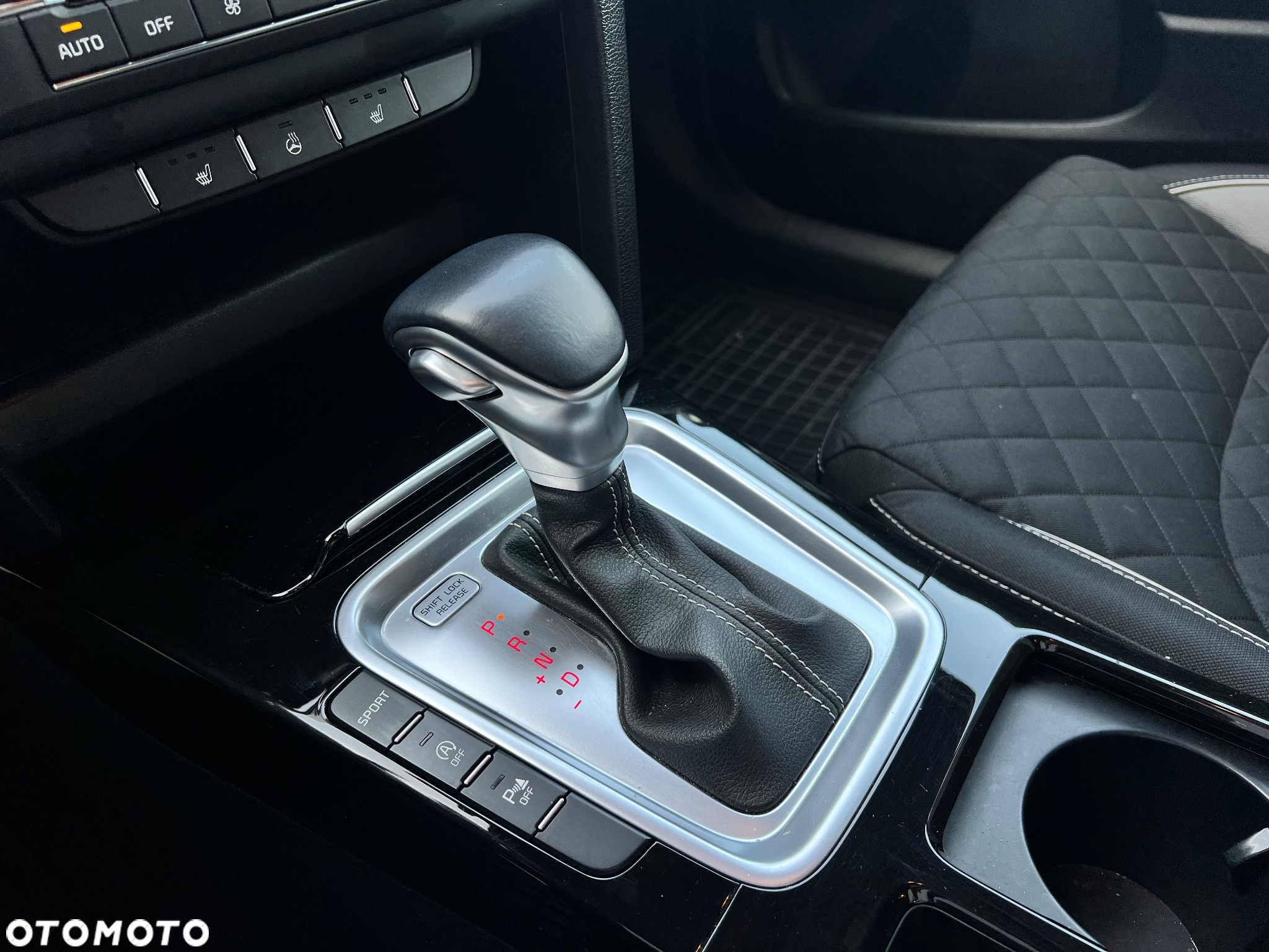 Kia ProCeed 1.6 CRDi GT Line DCT - 23