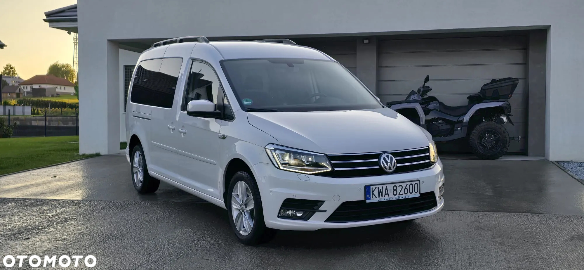 Volkswagen Caddy Maxi 2.0 TDI Comfortline DSG - 8