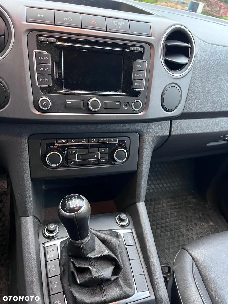 Volkswagen Amarok - 8