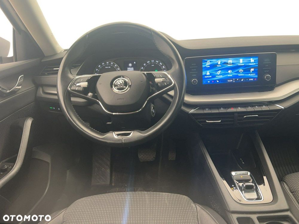 Skoda Octavia 2.0 TDI Ambition DSG - 9