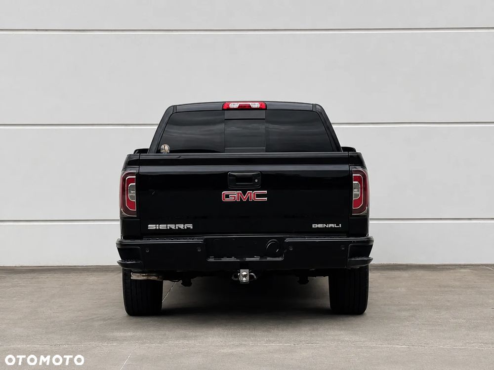 GMC Sierra - 5