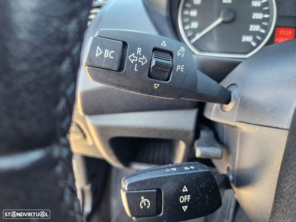 BMW 118 d Line Urban - 30