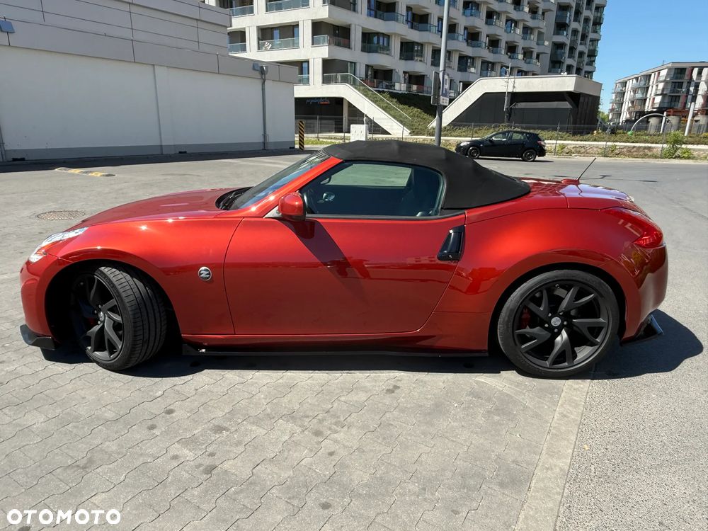 Nissan 370 Z - 11