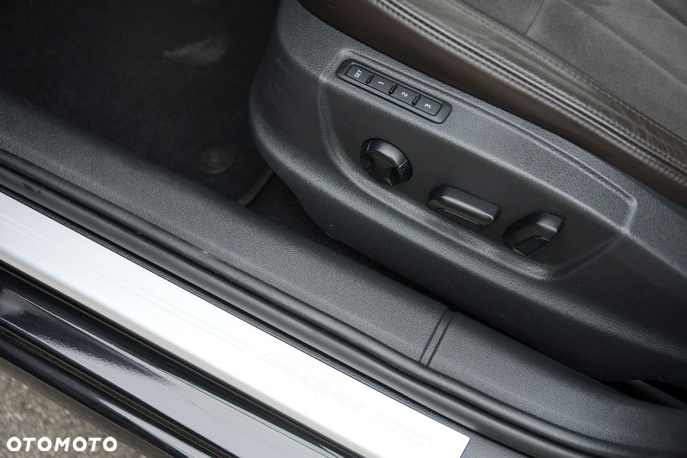 Skoda Octavia 2.0 TDI L&K DSG - 17