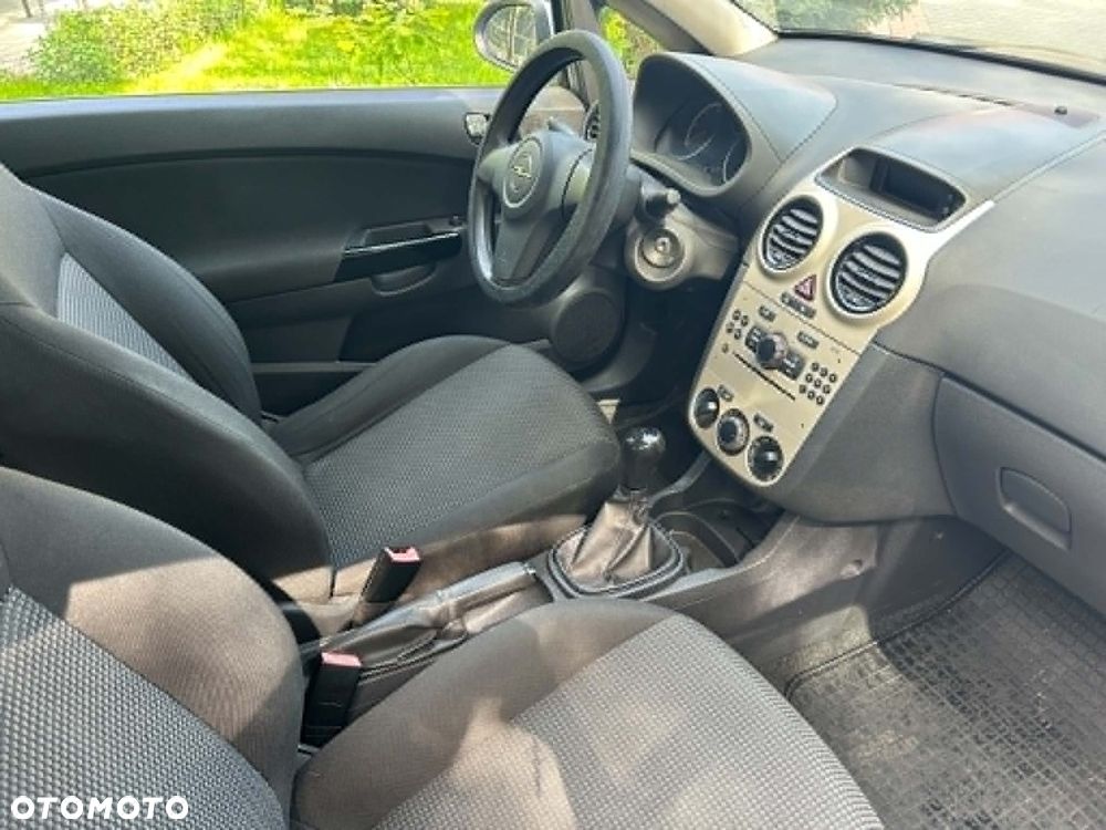Opel Corsa - 8