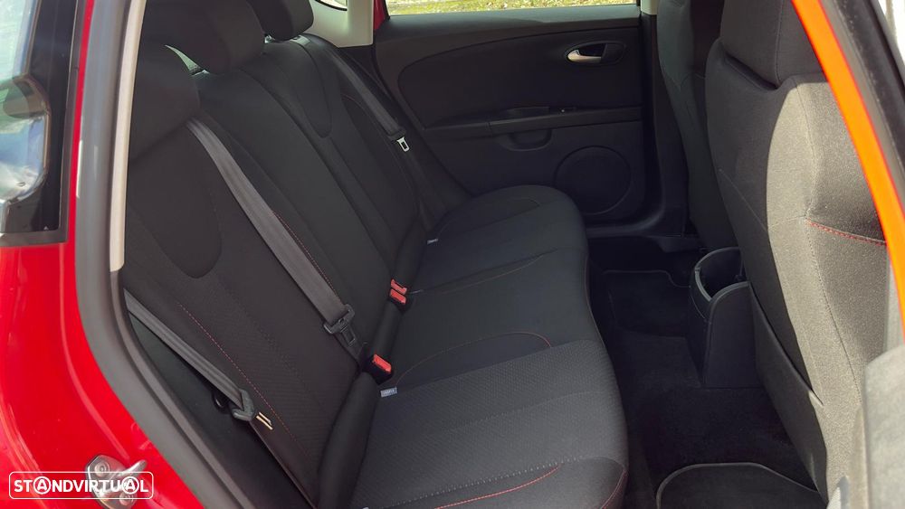 SEAT Leon 2.0 TDI DPF FR - 17