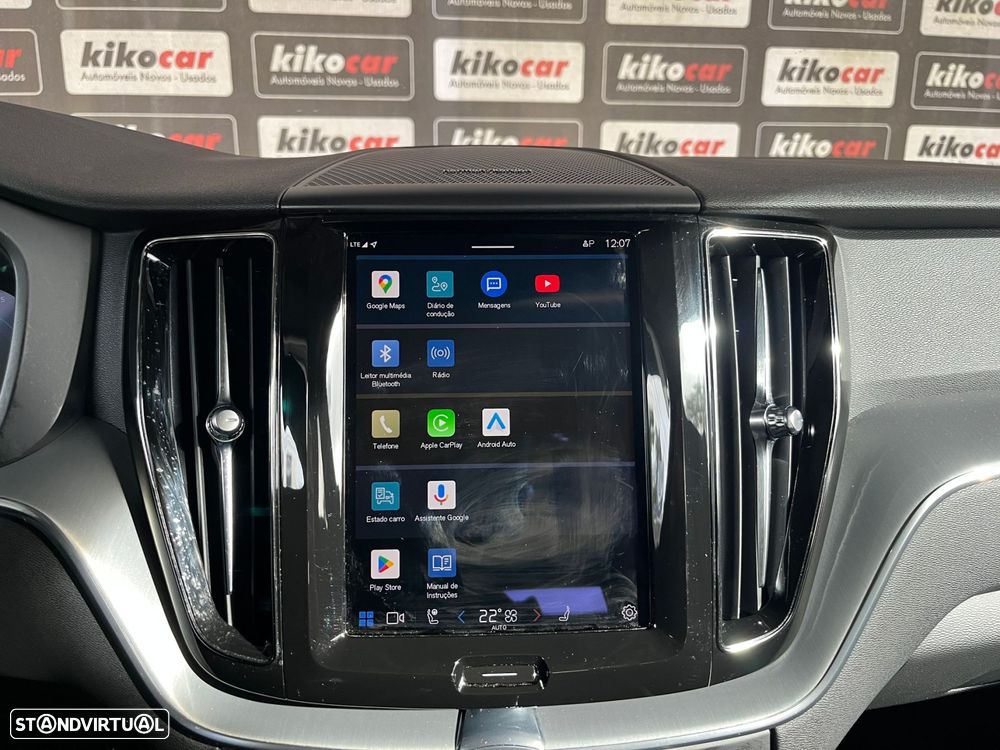 Volvo XC 60 2.0 B4 R-Design Geartronic - 29