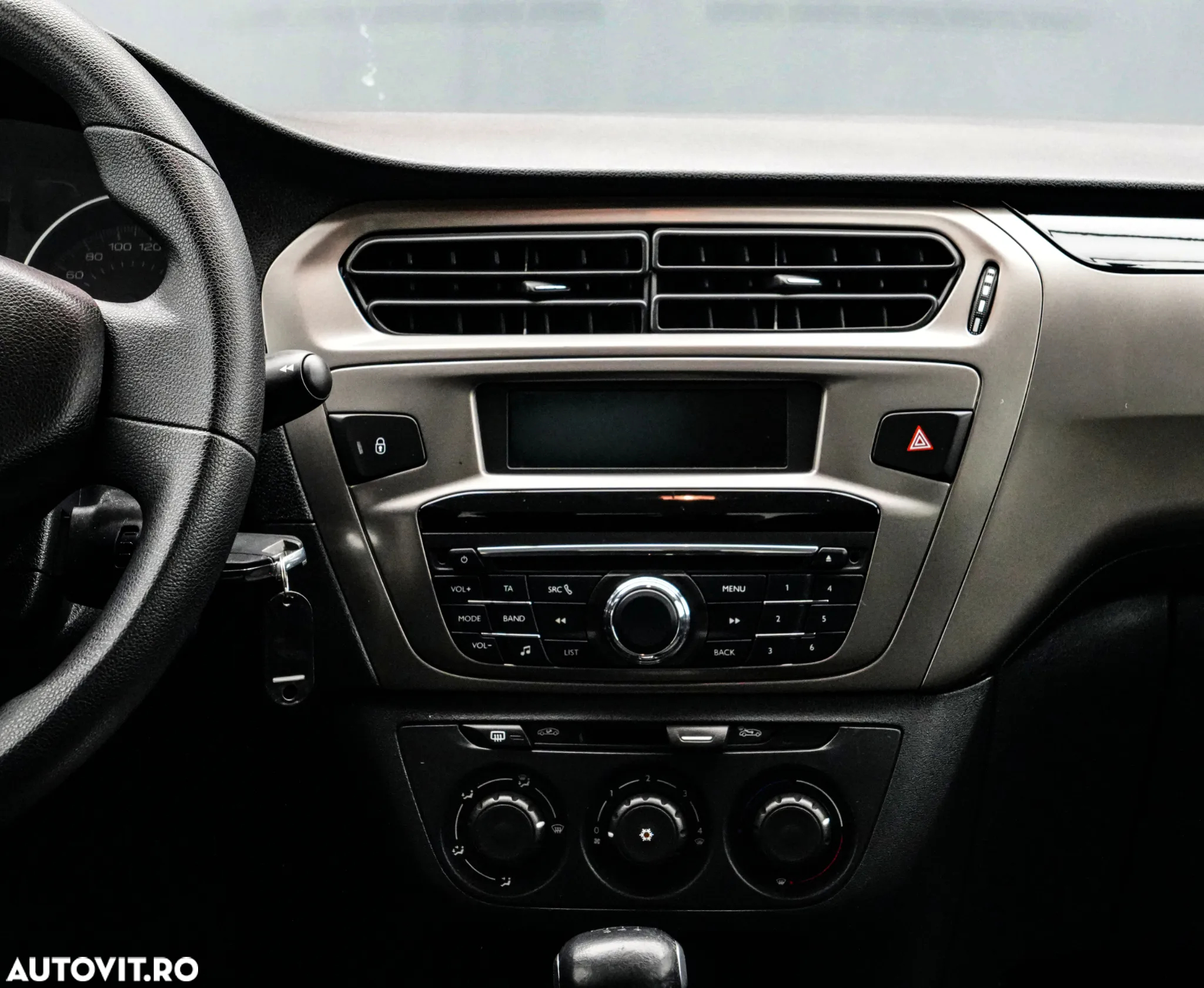 Peugeot 301 1.2 PureTech Active - 18