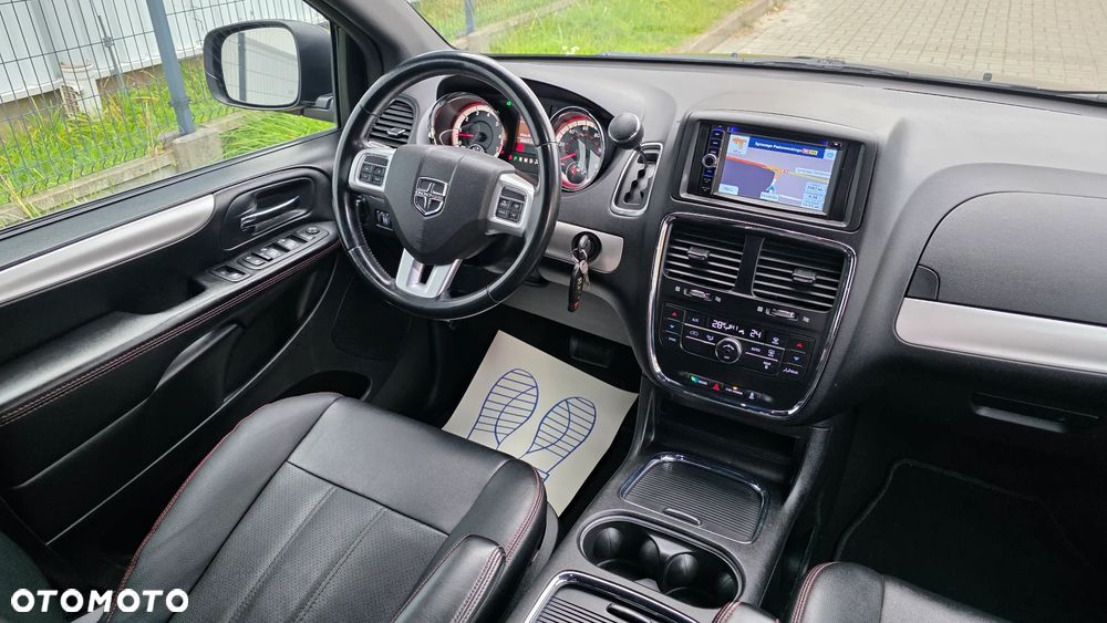 Dodge Grand Caravan 3.6 R/T - 16