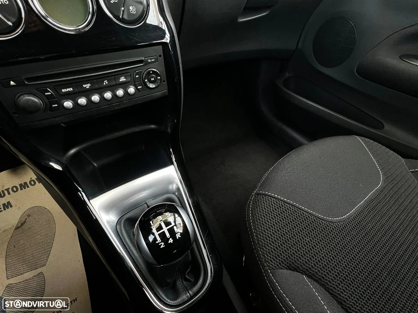 Citroën DS3 1.6 e-HDi So Chic - 36
