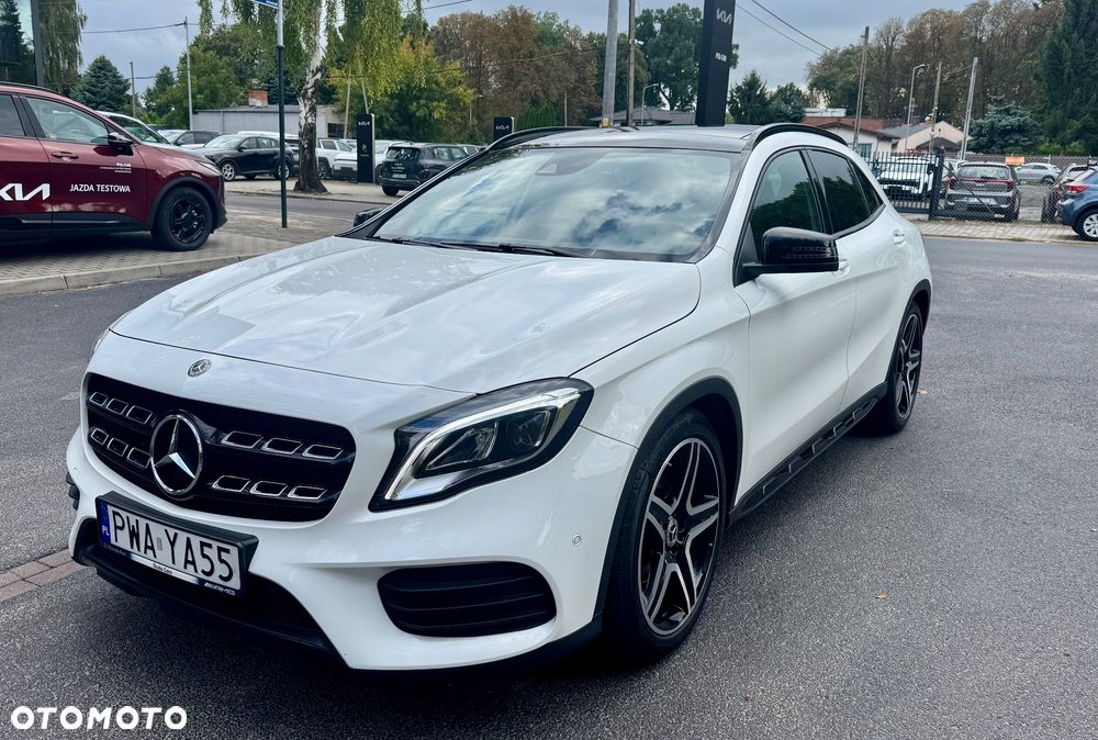 Mercedes-Benz GLA 200 7G-DCT AMG Line - 10
