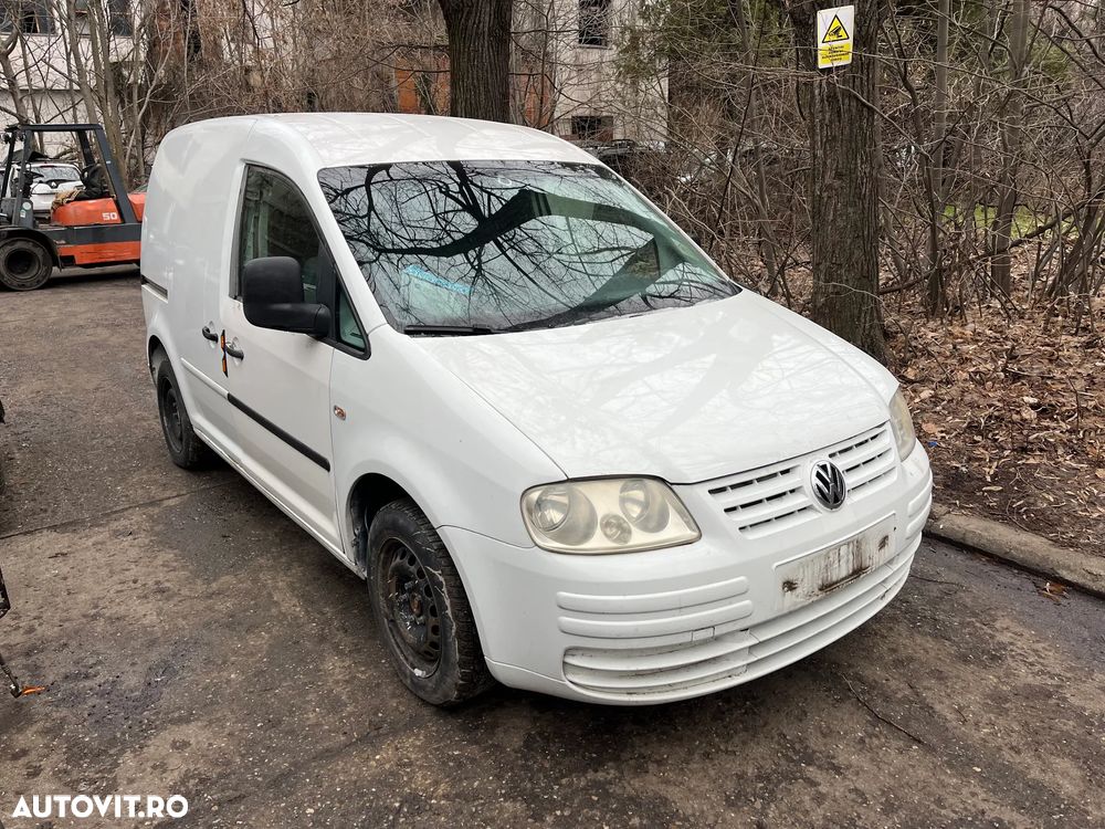 Dezmembrez VW Volkswagen Caddy 2010 alb 1,4 benzina BUD - 2