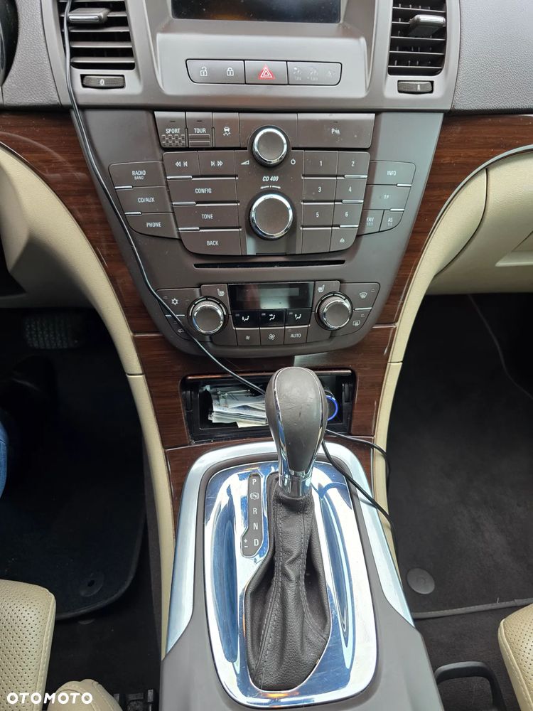 Opel Insignia - 15
