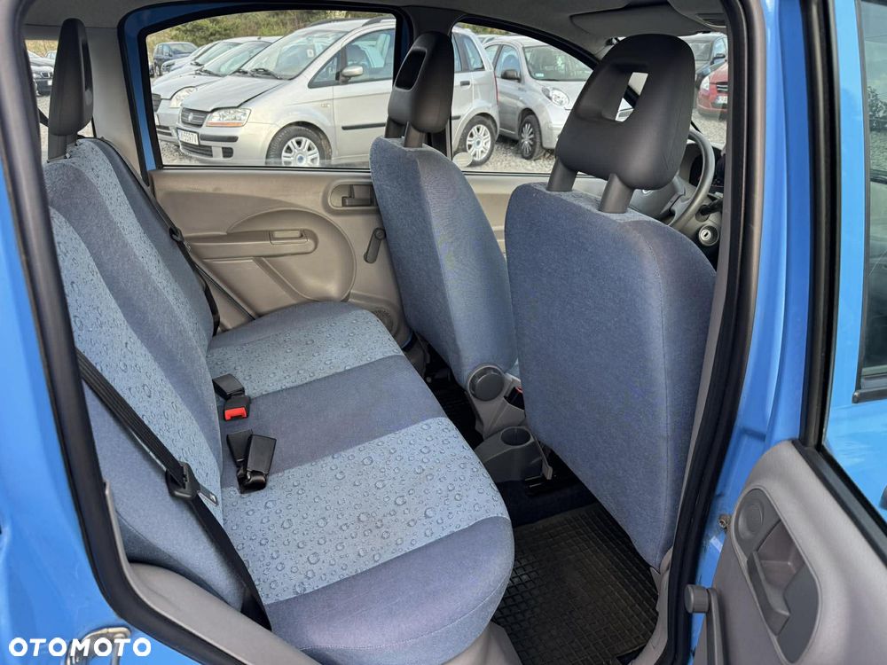 Fiat Panda 1.1 Active dla kobiet - 13