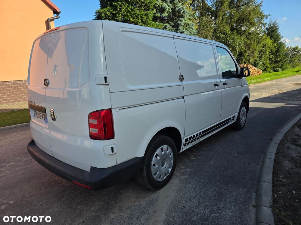 Volkswagen Transporter - 4