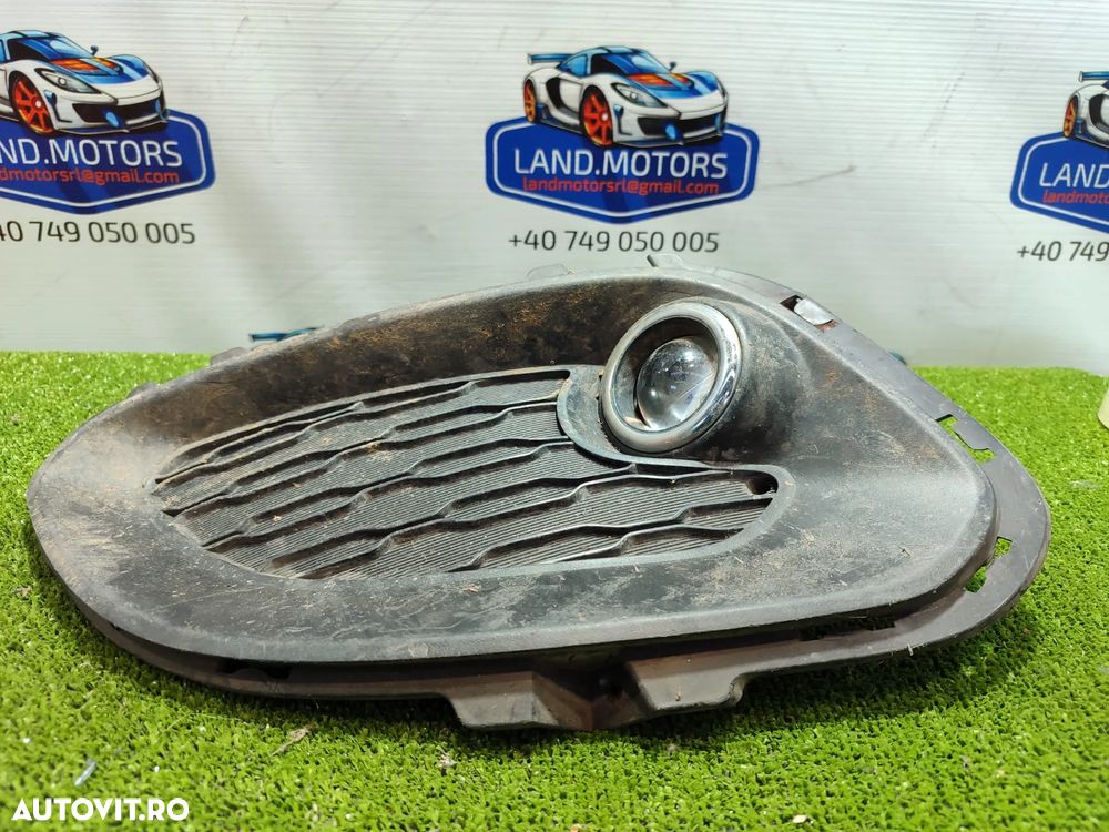 PROIECTOR CEATA DREAPTA + ORNAMENT KIA RIO 2 2013 1.1 DIESEL (DOHC TCI) COD OEM 86584 1W200 / HATCHBACK 2011-2017 - 1