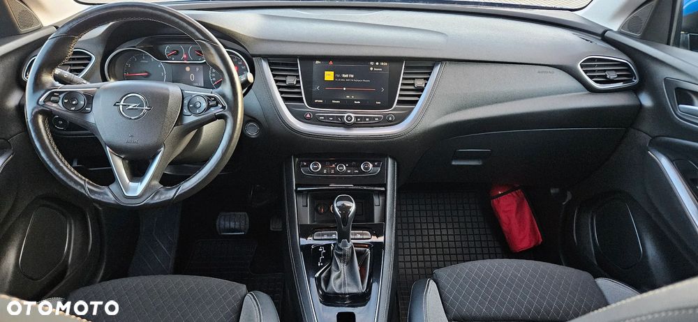 Opel Grandland X 1.2 Start/Stop Automatik Business Edition - 8