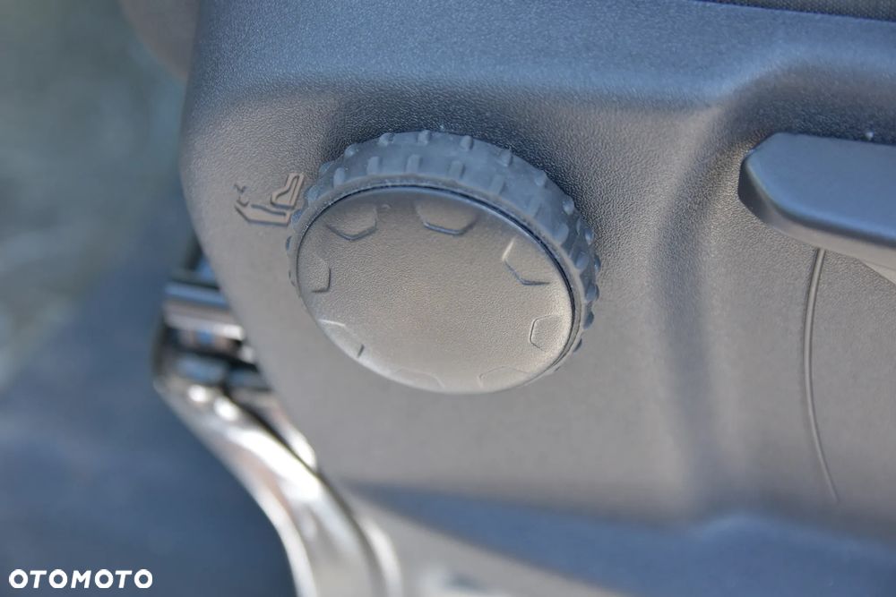 Ford Transit 2.0 EcoBlue 130KM M6 RWD TREND 350 WYWROTKA - 13