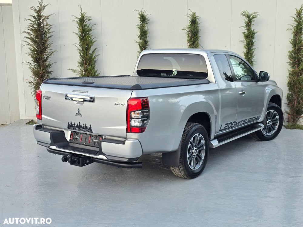 Mitsubishi L200 - 3