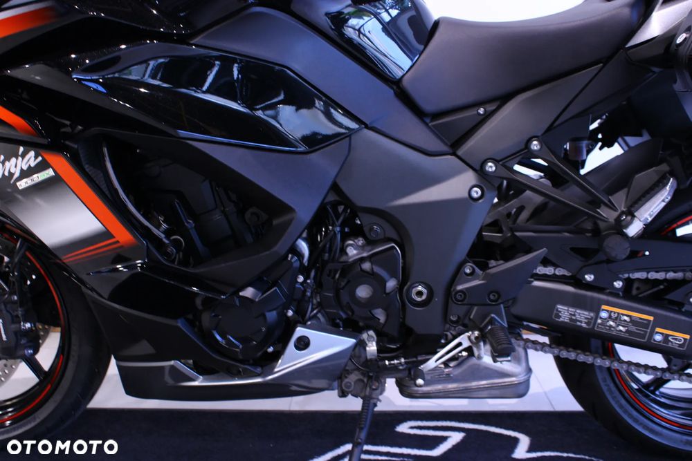 Kawasaki Ninja 1000 SX - 24