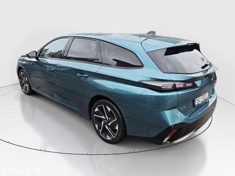 Peugeot 308 - 8