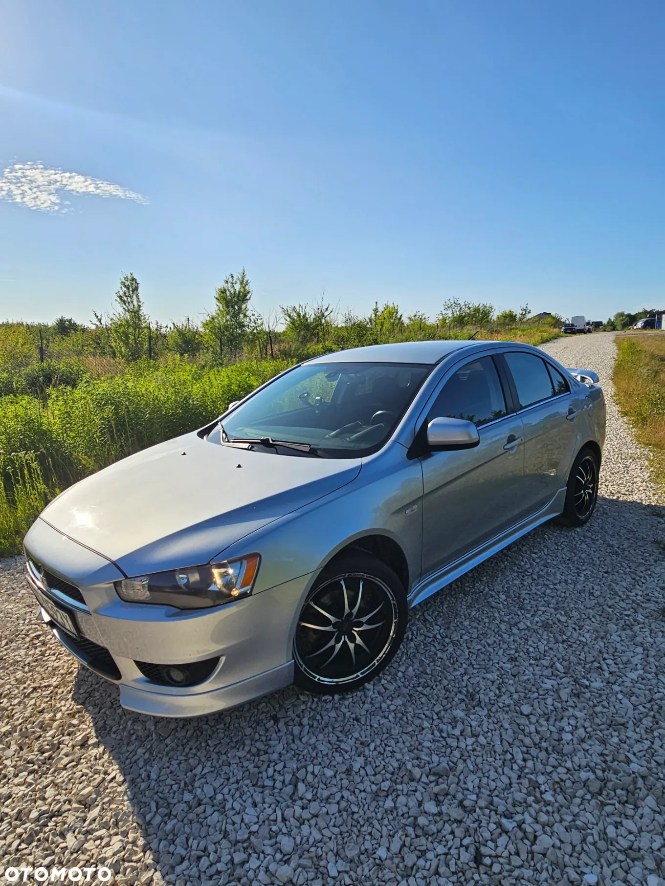 Mitsubishi Lancer - 6