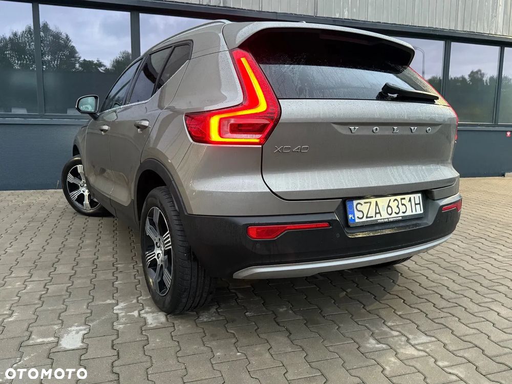 Volvo XC 40 - 30